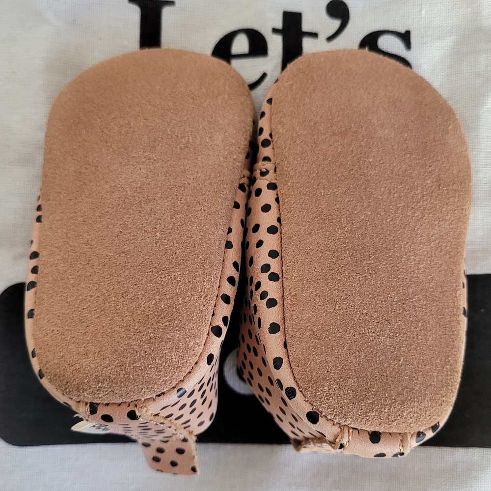 Softsole Oxfords - Picture 3 of 3